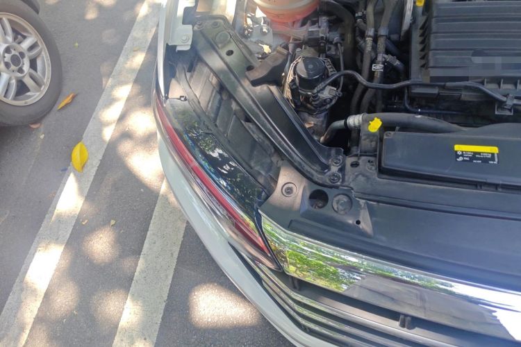 Used Volkswagen Sagitar 2021 280TSI DSG Excellence Edition Engine Bay Right