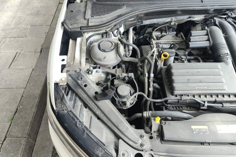 Used Volkswagen Sagitar 2021 280TSI DSG Excellence Edition Engine Bay Right