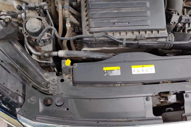 Used Volkswagen Sagitar 2021 280TSI DSG Excellence Edition Engine Bay Right