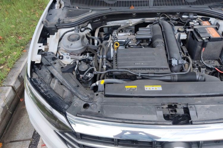 Used Volkswagen Sagitar 2021 280TSI DSG 30th Anniversary Edition Engine Bay Right