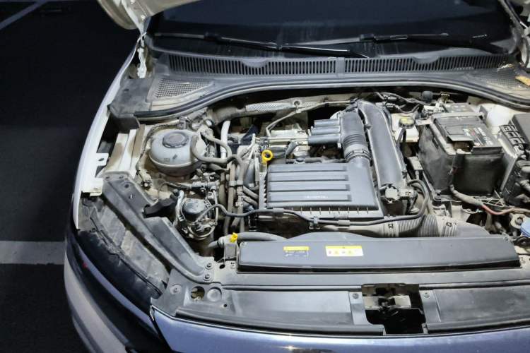 Used Volkswagen Sagitar 2021 280TSI DSG Comfort Connect Edition Engine Bay Right
