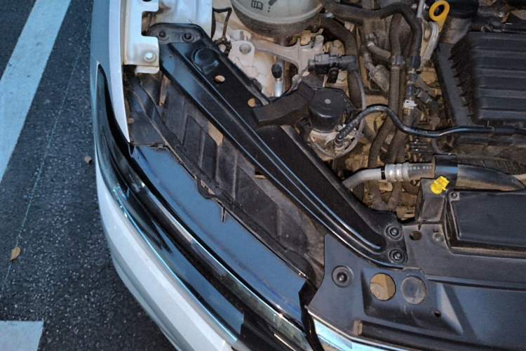 Used Volkswagen Sagitar 2021 200TSI DSG Excellence Edition Engine Bay Right