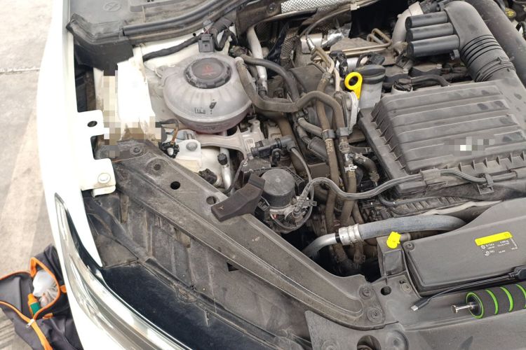 Used Volkswagen Sagitar 2021 280TSI DSG Luxury Smart Connectivity Edition Engine Bay Right