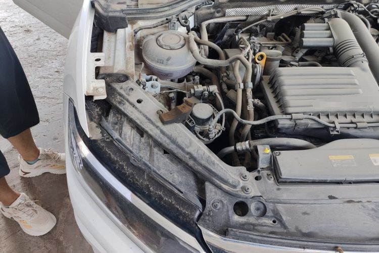 Used Volkswagen Sagitar 2021 280TSI DSG Excellence Edition Engine Bay Right