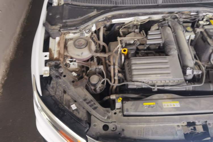 Used Volkswagen Sagitar 2021 280TSI DSG R-Line Smart Connectivity Version Engine Bay Right