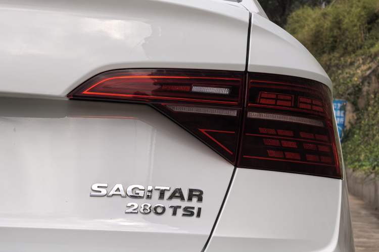 Used Volkswagen Sagitar 2021 280TSI DSG Comfort Connect Edition Exterior 5