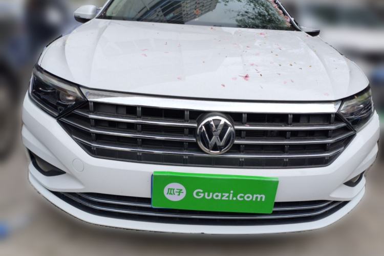 Used Volkswagen Sagitar  Front