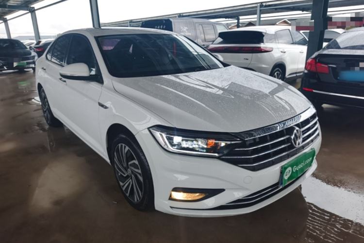 Used Volkswagen Sagitar 2021 200TSI DSG Excellence Edition Front Right 45 Deg