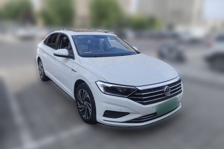 Used Volkswagen Sagitar 2021 280TSI DSG Luxury Smart Connectivity Edition Front Right 45 Deg