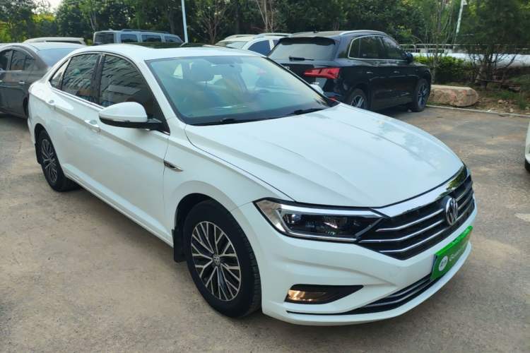 Used Volkswagen Sagitar 2021 280TSI DSG Comfort Connect Edition Front Right 45 Deg