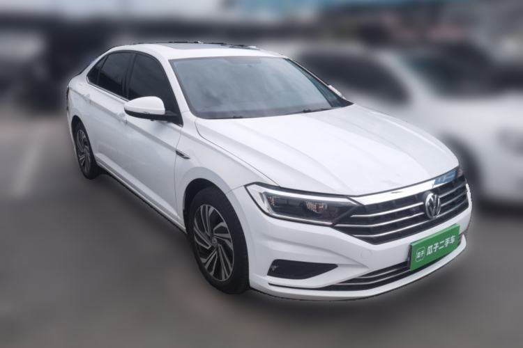 Used Volkswagen Sagitar 2021 280TSI DSG Excellence Edition Front Right 45 Deg