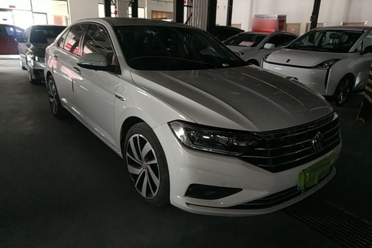Used Volkswagen Sagitar 2021 280TSI DSG Excellence Edition Front Right 45 Deg