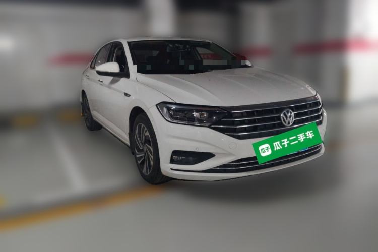 Used Volkswagen Sagitar 2021 280TSI DSG Luxury Smart Connectivity Edition Front Right 45 Deg