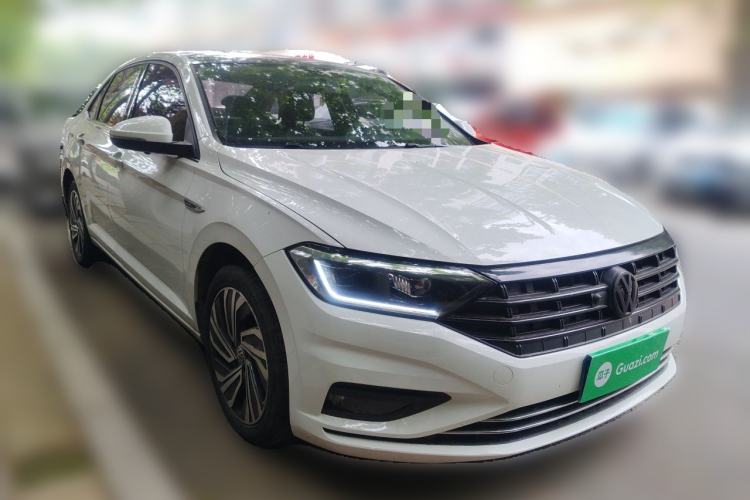 Used Volkswagen Sagitar 2021 280TSI DSG Excellence Edition Front Right 45 Deg