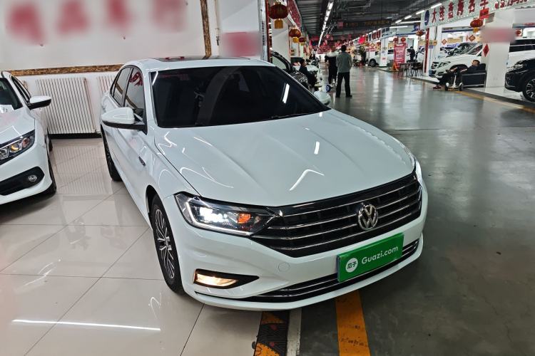 Used Volkswagen Sagitar 2021 280TSI DSG Comfort Connect Edition Front Right 45 Deg