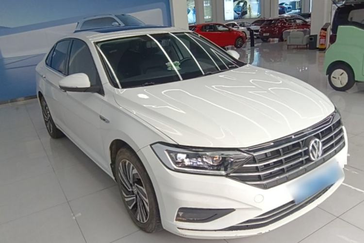 Used Volkswagen Sagitar 2021 280TSI DSG Excellence Edition Front Right 45 Deg