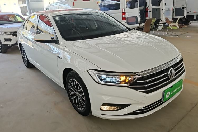 Used Volkswagen Sagitar 2021 280TSI DSG Comfort Connect Edition Front Right 45 Deg