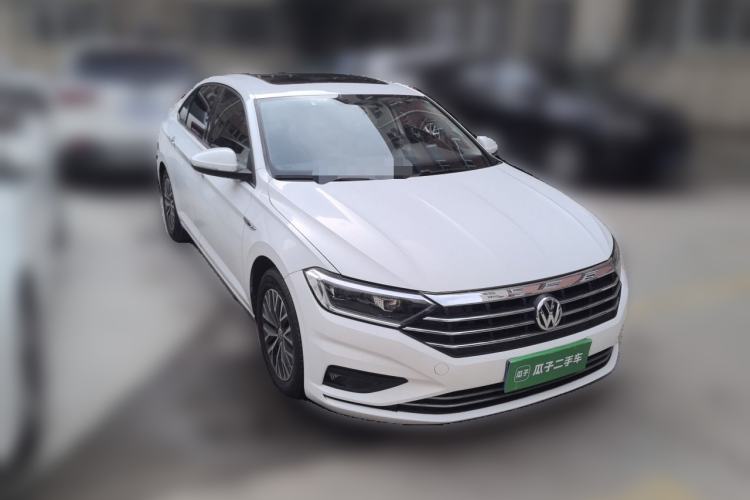 Used Volkswagen Sagitar 2021 280TSI DSG Comfort Connect Edition Front Right 45 Deg