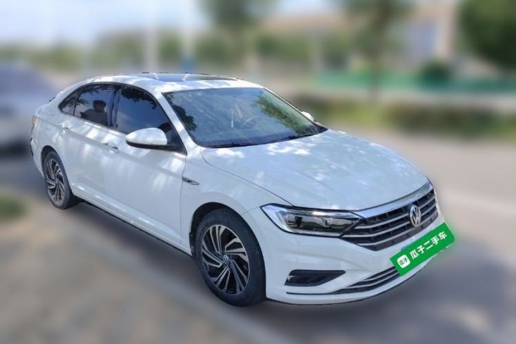 Used Volkswagen Sagitar 2021 280TSI DSG 30th Anniversary Edition Front Right 45 Deg