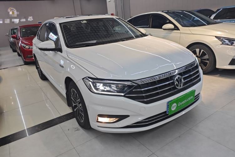 Used Volkswagen Sagitar 2021 280TSI DSG Comfort Connect Edition Front Right 45 Deg