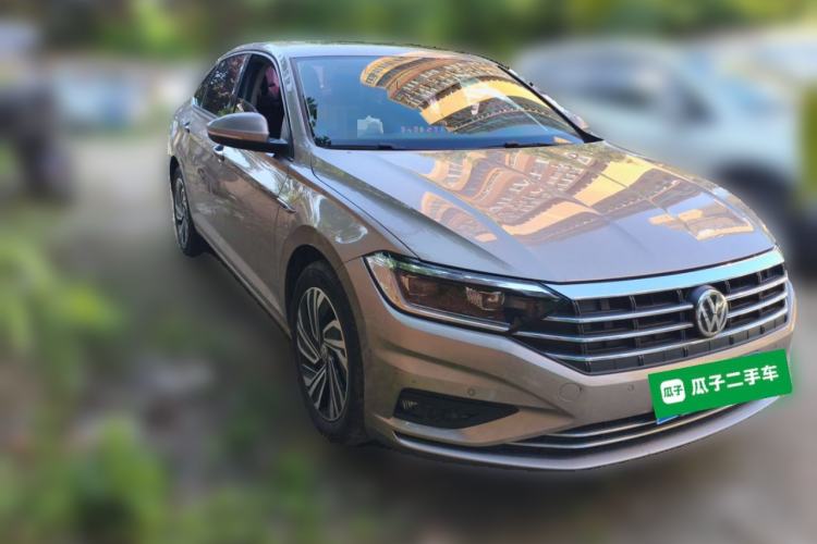 Used Volkswagen Sagitar 2021 280TSI DSG Luxury Smart Connectivity Edition Front Right 45 Deg