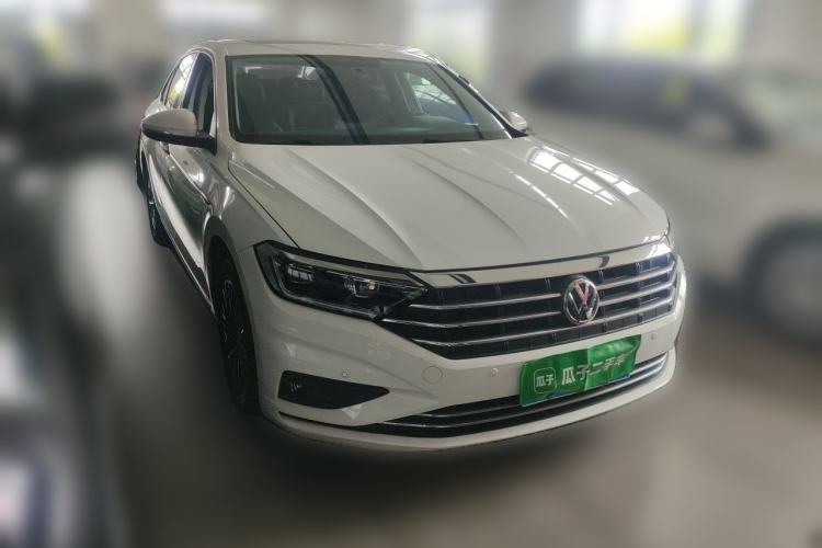 Used Volkswagen Sagitar 2021 200TSI DSG Comfort Connect Edition Front Right 45 Deg