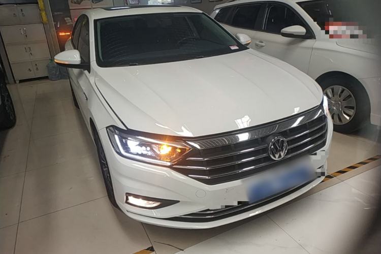 Used Volkswagen Sagitar 2021 280TSI DSG Comfort Connect Edition Front Right 45 Deg