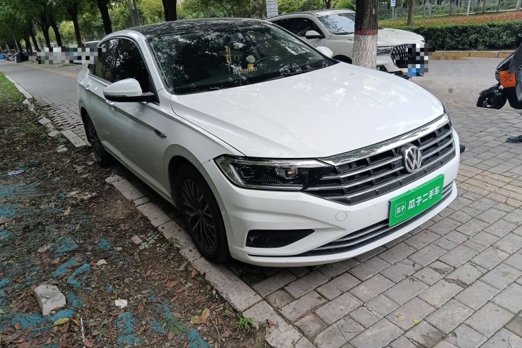 Used Volkswagen Sagitar 2021 280TSI DSG Comfort Connect Edition Front Right 45 Deg