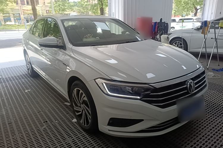 Used Volkswagen Sagitar 2021 200TSI DSG Excellence Edition Front Right 45 Deg