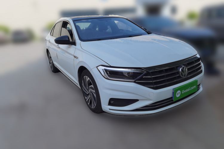 Used Volkswagen Sagitar 2021 200TSI DSG Excellence Edition Front Right 45 Deg