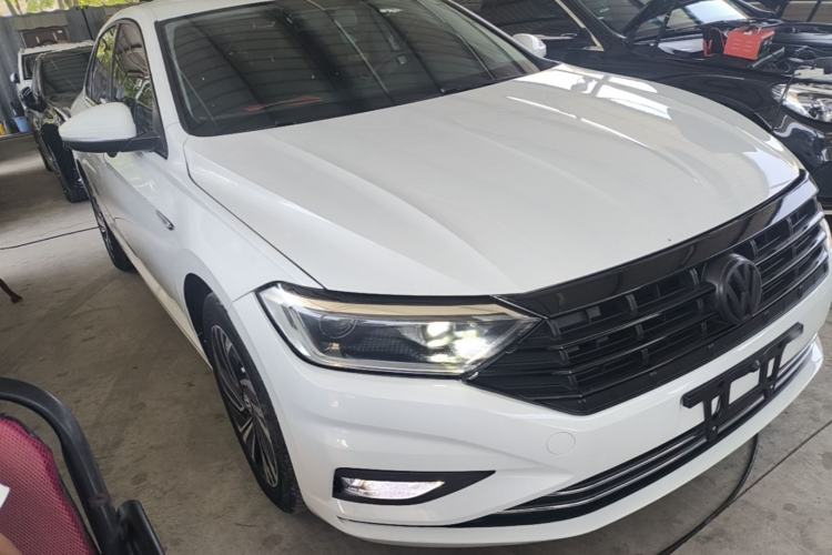 Used Volkswagen Sagitar 2021 280TSI DSG Excellence Edition Front Right 45 Deg