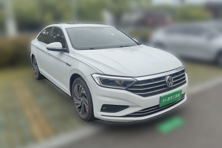 Used Volkswagen Sagitar 2021 280TSI DSG Excellence Edition Front Right 45 Deg
