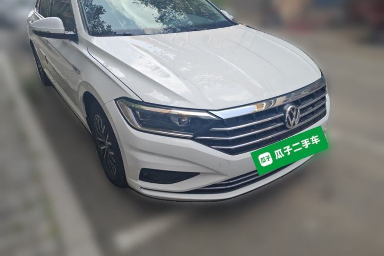 Used Volkswagen Sagitar 2021 200TSI DSG Comfort Connect Edition Front Right 45 Deg