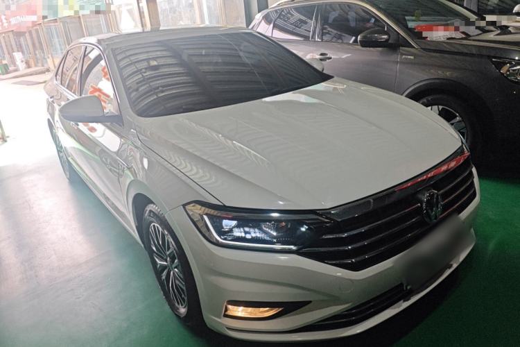 Used Volkswagen Sagitar 2021 280TSI DSG Comfort Connect Edition Front Right 45 Deg