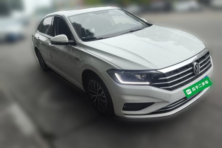 Used Volkswagen Sagitar 2021 280TSI DSG Excellence Edition Front Right 45 Deg