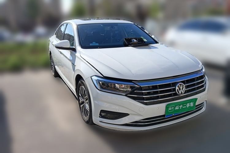 Used Volkswagen Sagitar 2021 280TSI DSG Comfort Connect Edition Front Right 45 Deg