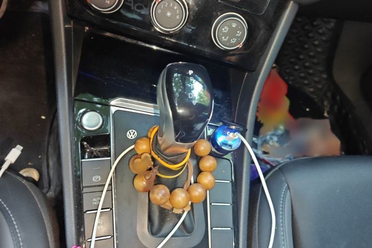 Used Volkswagen Sagitar 2021 280TSI DSG Excellence Edition Gear Lever
