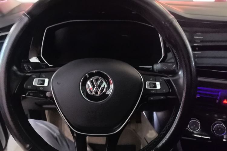 Used Volkswagen Sagitar 2021 280TSI DSG Comfort Connect Edition Gear Lever