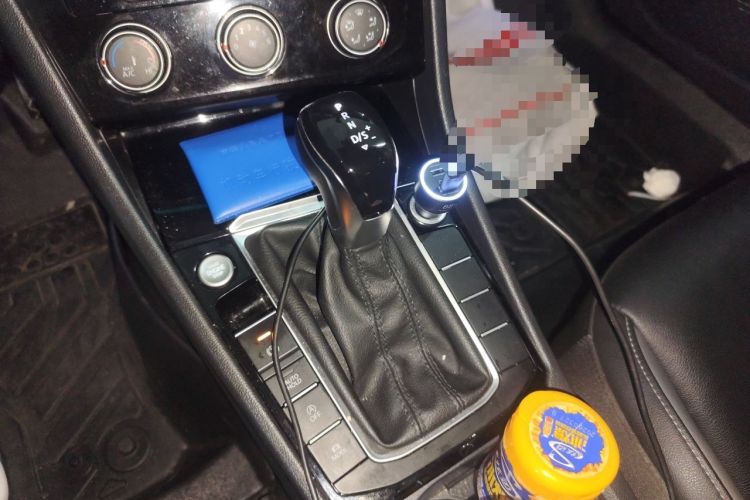 Used Volkswagen Sagitar 2021 280TSI DSG Comfort Connect Edition Gear Lever