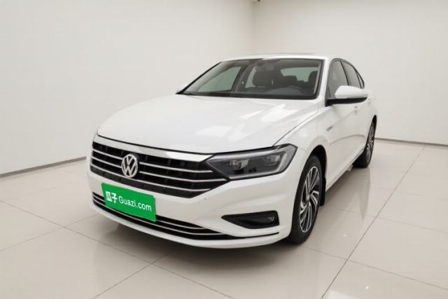 Używany Volkswagen Sagitar 2021 280TSI DSG Excellence Edition