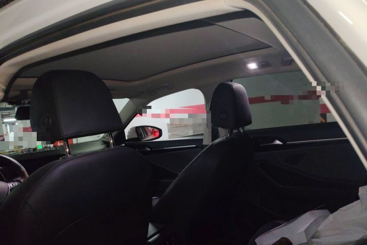 Used Volkswagen Sagitar 2021 280TSI DSG Luxury Smart Connectivity Edition Headliner