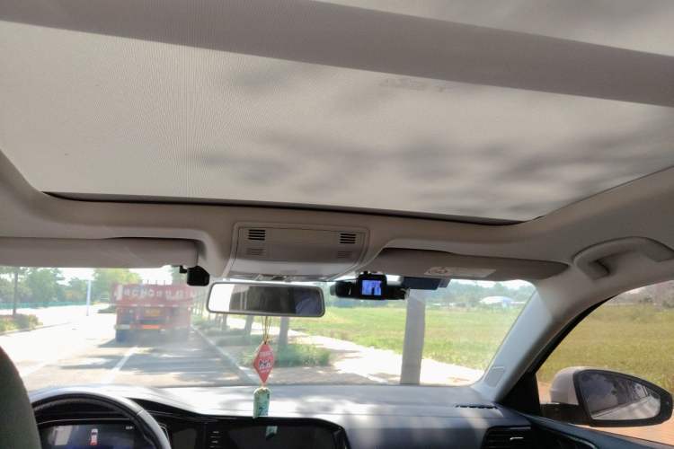 Used Volkswagen Sagitar 2021 280TSI DSG 30th Anniversary Edition Headliner