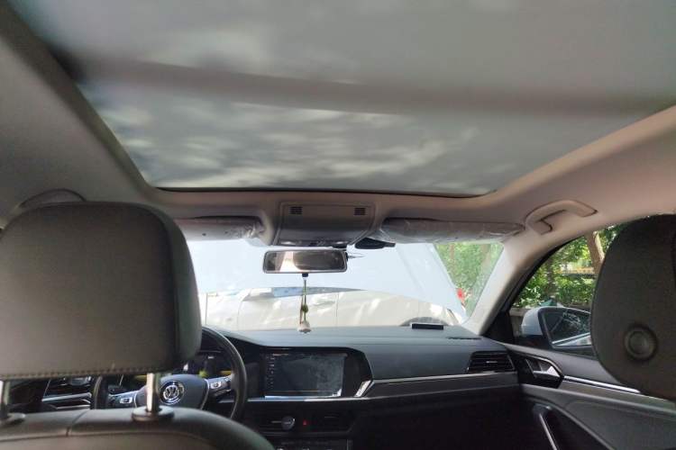 Used Volkswagen Sagitar 2021 280TSI DSG 30th Anniversary Edition Headliner