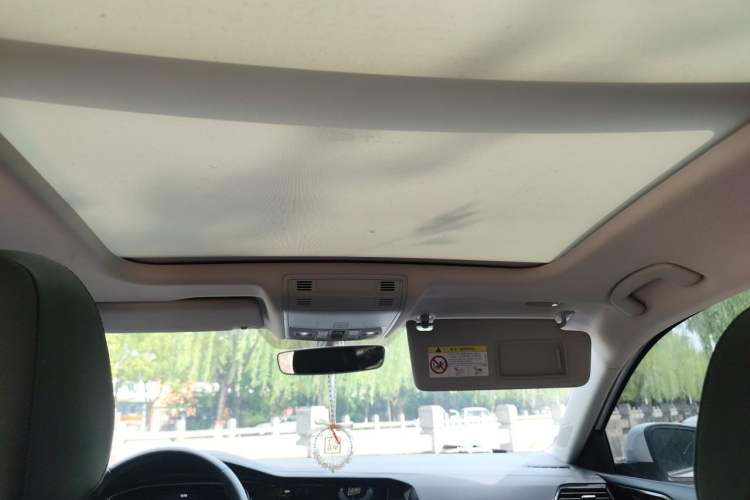 Used Volkswagen Sagitar 2021 280TSI DSG Luxury Smart Connectivity Edition Headliner