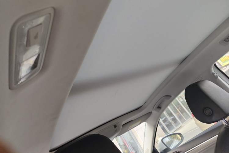 Used Volkswagen Sagitar 2021 280TSI DSG Comfort Connect Edition Headliner