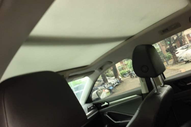 Used Volkswagen Sagitar 2021 280TSI DSG Comfort Connect Edition Headliner