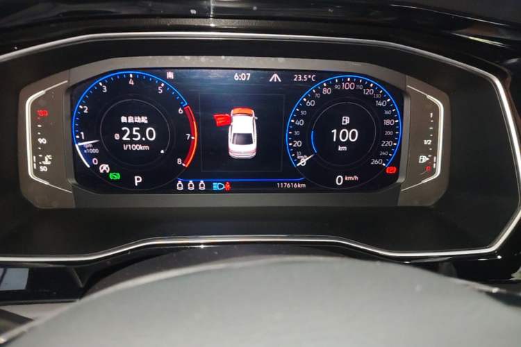 Used Volkswagen Sagitar 2021 280TSI DSG Luxury Smart Connectivity Edition Instrument Cluster