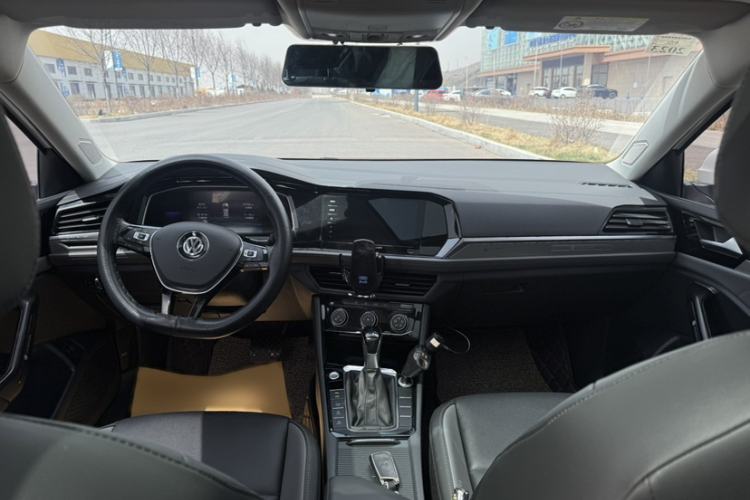 Used Volkswagen Sagitar 2021 280TSI DSG Comfort Connect Edition Interior 1