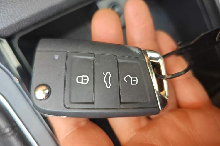 Used Volkswagen Sagitar 2021 280TSI DSG Comfort Connect Edition Interior 1