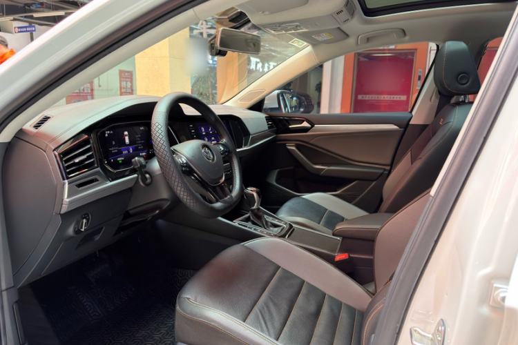 Used Volkswagen Sagitar 2021 280TSI DSG 30th Anniversary Edition Interior 1